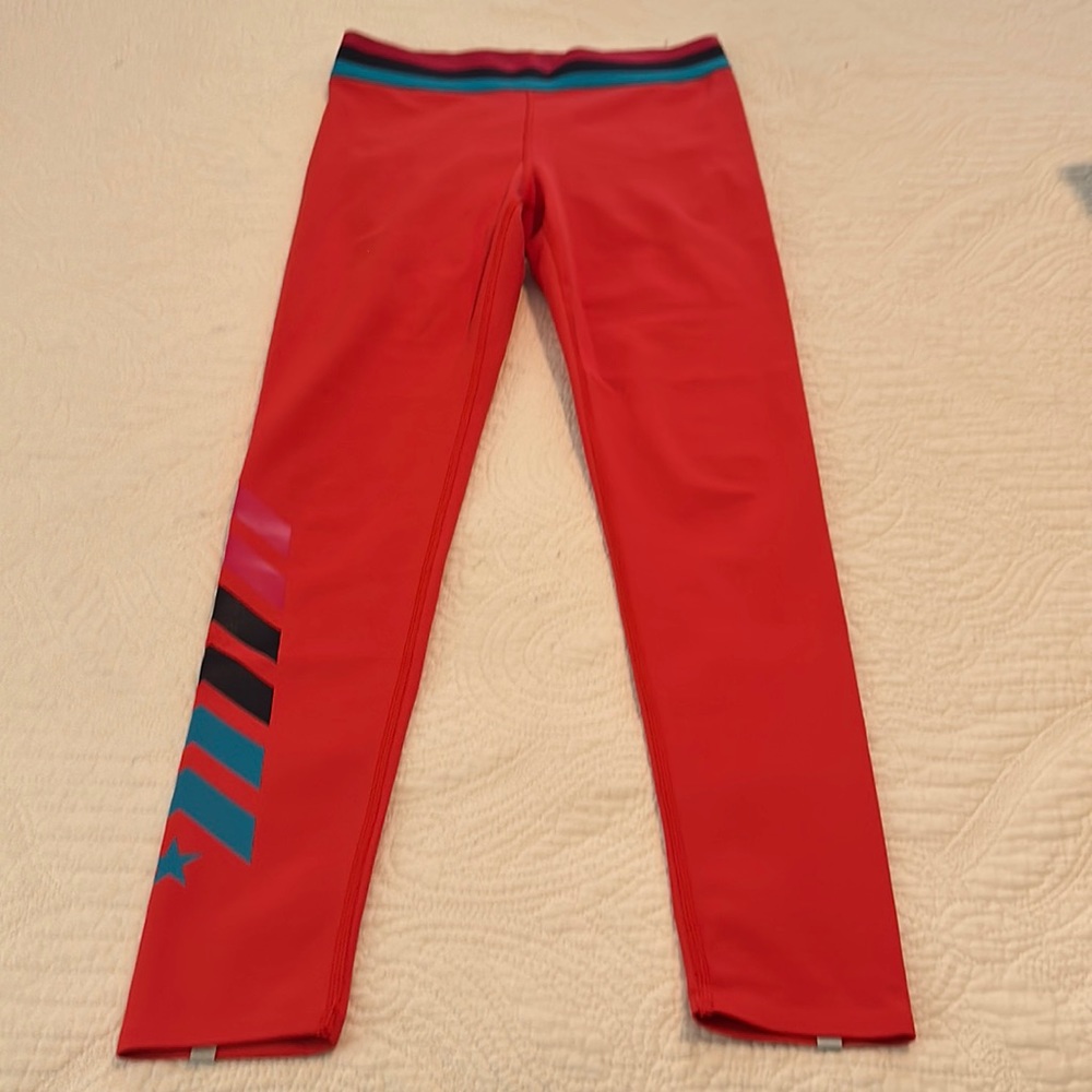 Barry’s Fit Leggings in a size S (small). Has been lightly worn.